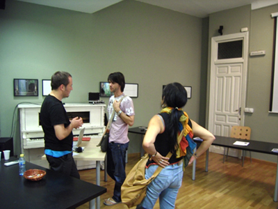 BILD1384j_students_k.jpg
