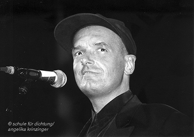 falco1995_byschulefürdichtung_web_credits_400.jpg falco1995_byschulefürdichtung_web_credits_400.jpg